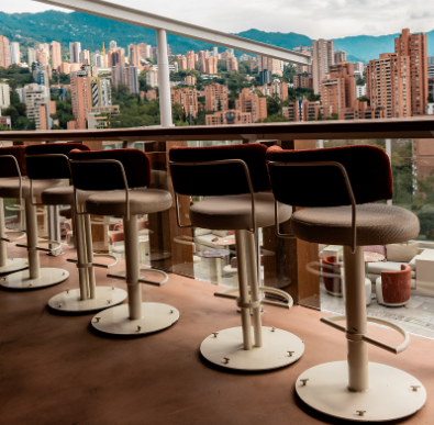 ENVY Rooftop — bar with a view of El Poblado.